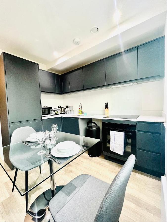 Stylish Studio Apartment Near To Old Trafford Stadium Μάντσεστερ Εξωτερικό φωτογραφία