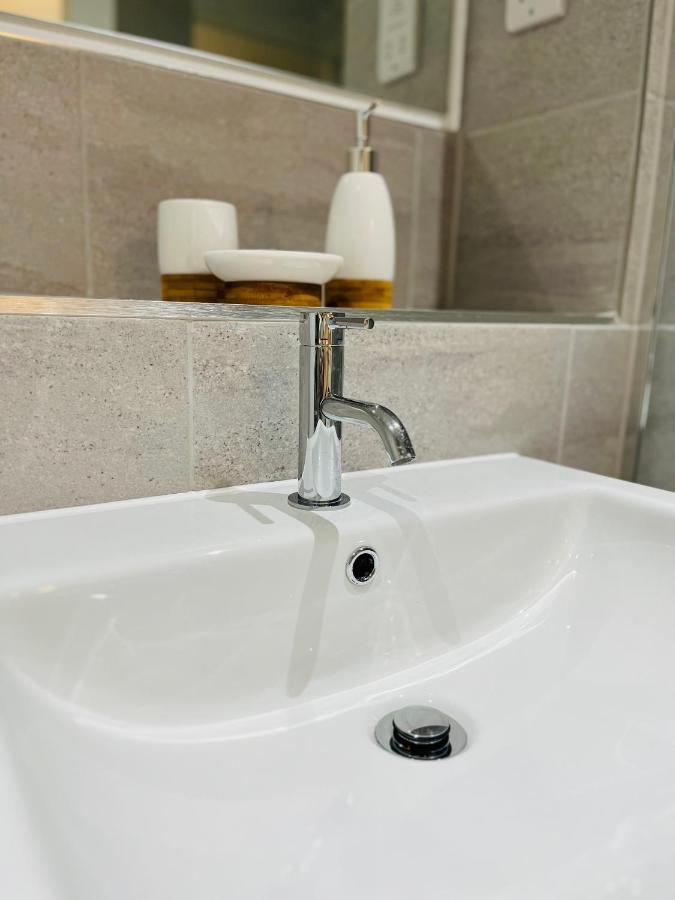Stylish Studio Apartment Near To Old Trafford Stadium Μάντσεστερ Εξωτερικό φωτογραφία